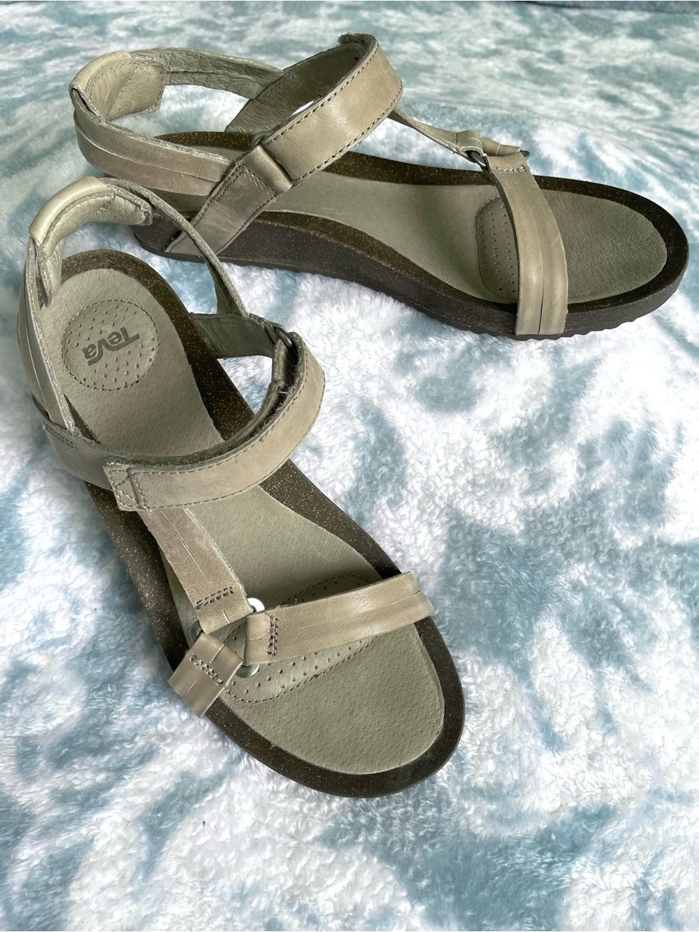 Teva Ysidro Universal Sandal Taupe 7.5